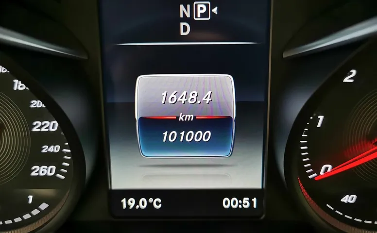 Mercedes-Benz V-Класс V 250 d 4MATIC AVANTGARDE Черный