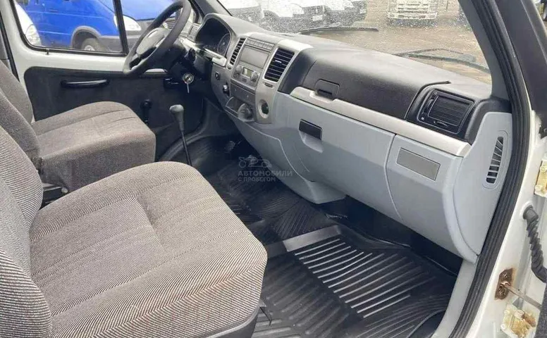 ГАЗ Соболь (2217)