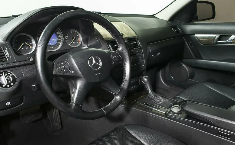 Mercedes-Benz C-Класс III (W204)