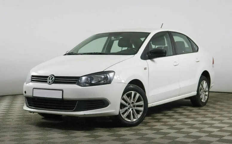 Volkswagen Polo 1.6 Автомат