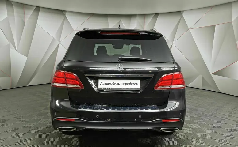 Mercedes-Benz GLE 400 4MATIC 9G-TRONIC (333 л.с.) Особая серия Черный
