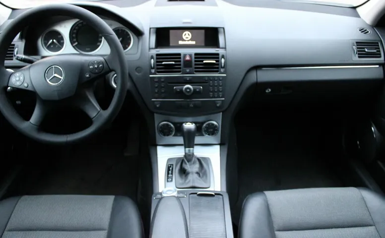 Mercedes-Benz C_KLASSE 280 3.0 AT (231 л.с.) 4WD