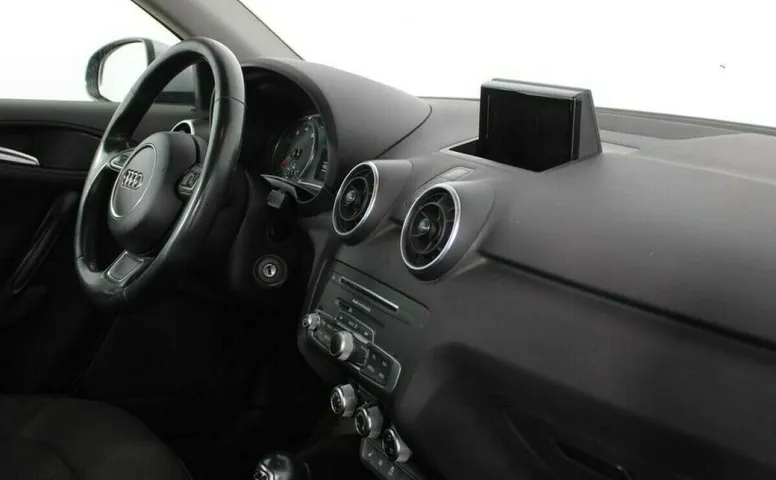 Audi A1 I (8X) Рестайлинг