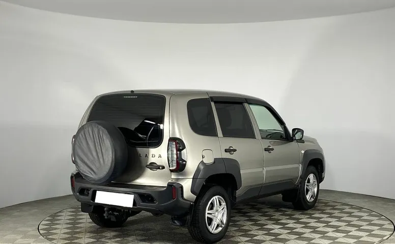  Lada (ВАЗ) Niva I Рестайлинг (Travel)