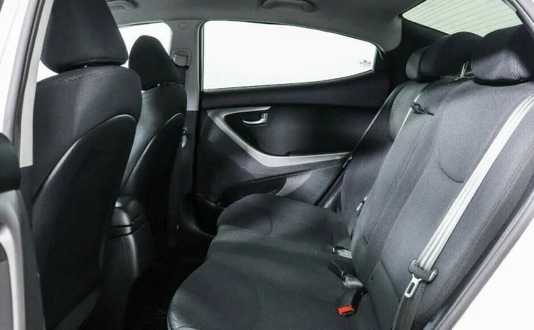 Hyundai Elantra 1.8 Автомат
