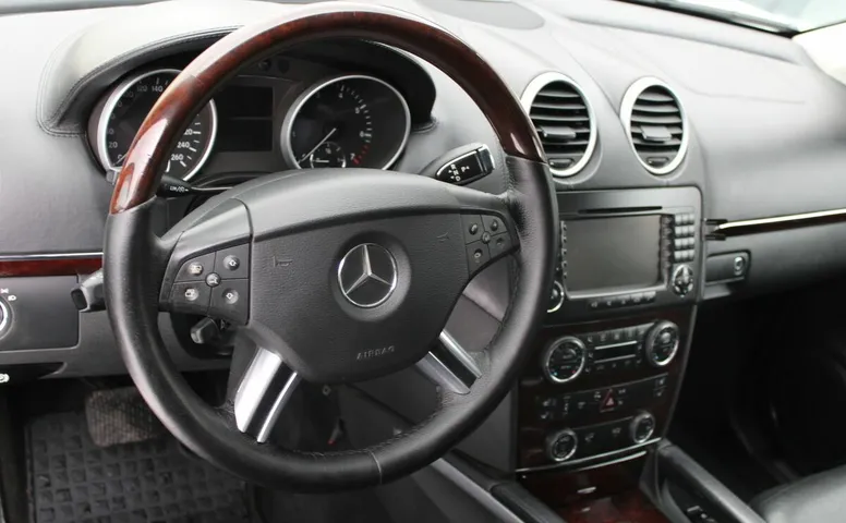 Mercedes-Benz GL_KLASSE 450 4.7 AT (340 л.с.) 4WD