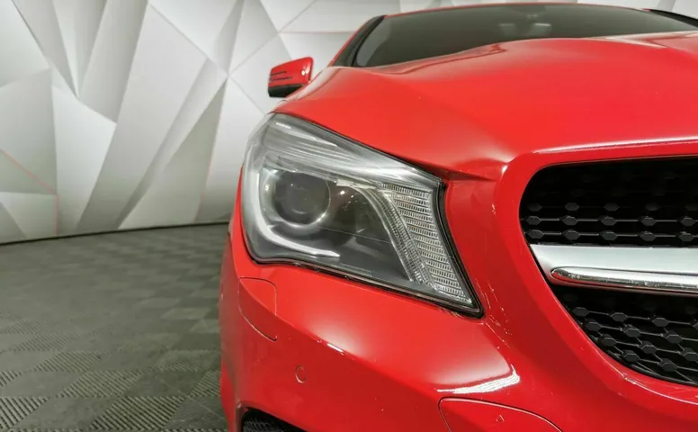 Mercedes-Benz CLA CLA 200 7G-DCT (156 л.с.) Urban Красный