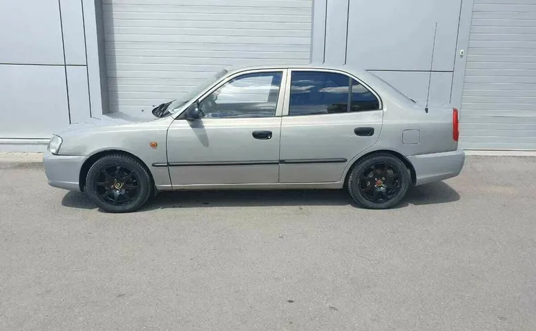 Hyundai ACCENT 1.5 MT (102 л.с.)
