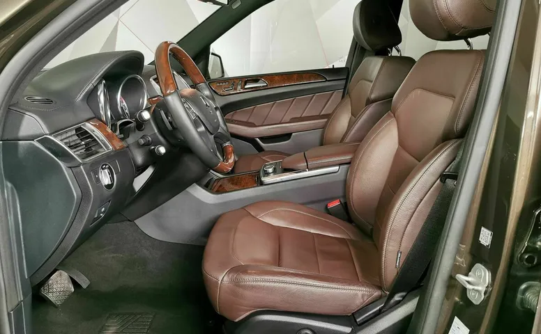 Mercedes-Benz GL GL 350 BlueTec 7G-Tronic Plus 4Matic (249 л.с.) Коричневый