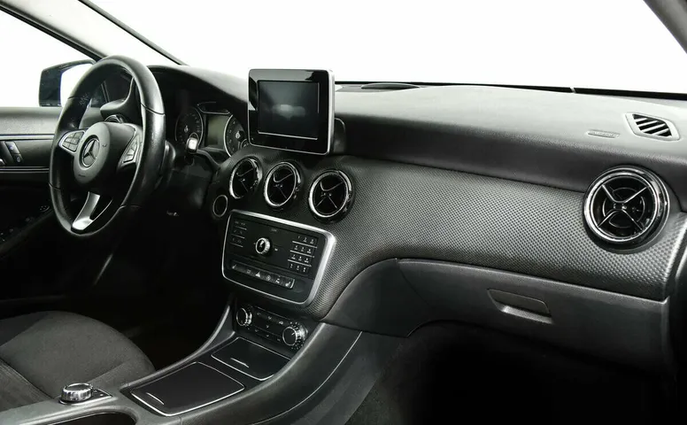 Mercedes-Benz A-Класс 180 III (W176) Рестайлинг
