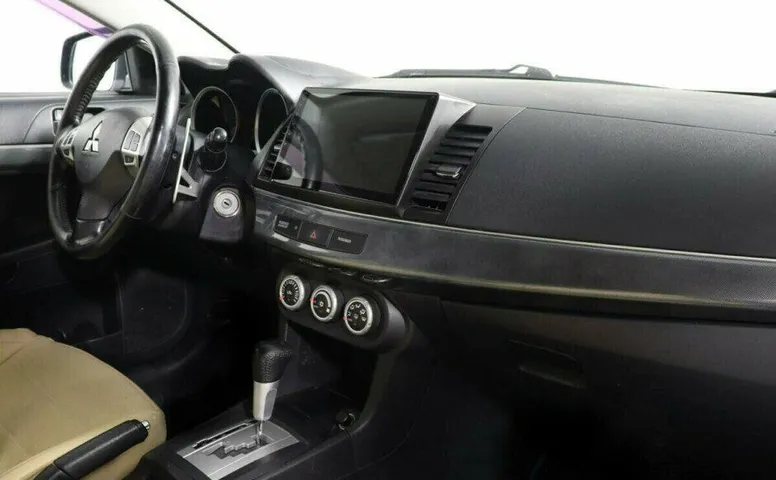 Mitsubishi Lancer 1.8 Вариатор