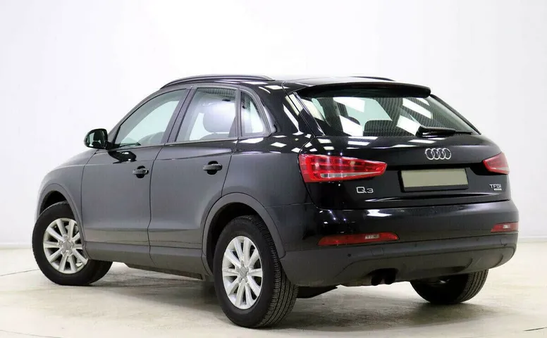 Audi Q3 I (8U)