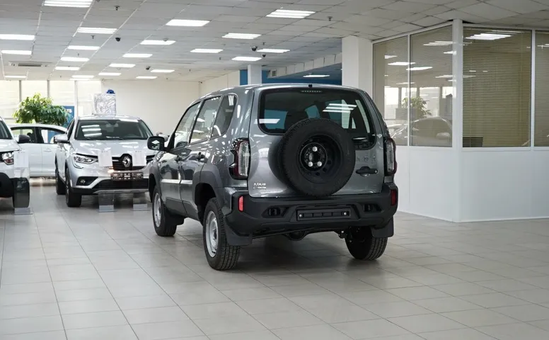 Lada (ваз) niva travel мкпп 2021 с пробегом 111 км