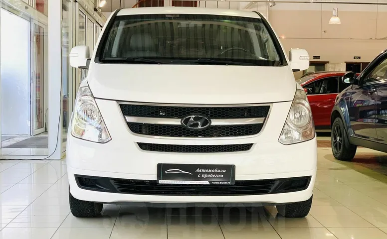 Hyundai Grand Starex