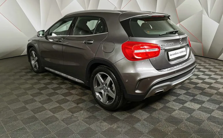Mercedes-Benz GLA 200 7G-DCT (150 л.с.) Особая серия Серый