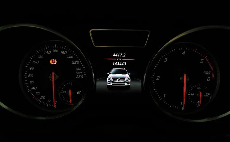 Mercedes-Benz GLE 350 d 4MATIC 9G-TRONIC (249 л.с.) Особая серия Черный