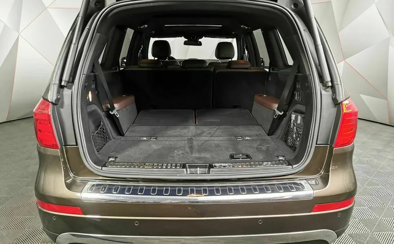 Mercedes-Benz GL GL 350 BlueTec 7G-Tronic Plus 4Matic (249 л.с.) Коричневый