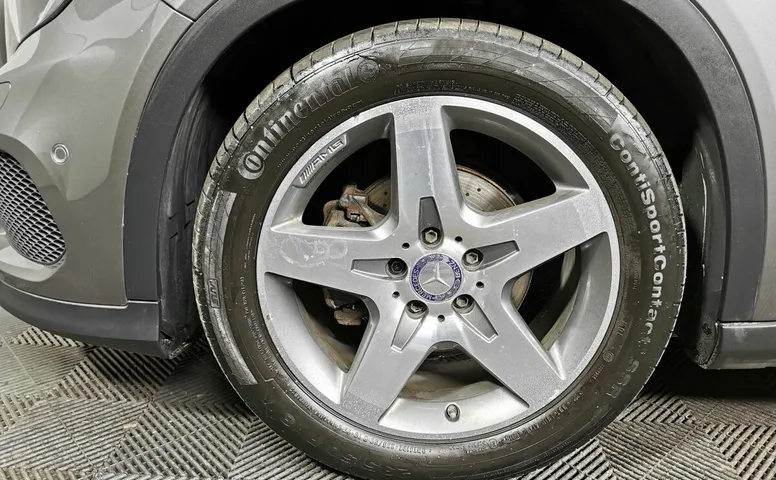 Mercedes-Benz GLA 200 7G-DCT (150 л.с.) Особая серия Серый