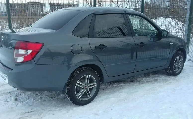 LADA (ВАЗ) GRANTA 1.6 MT (106 л.с.)