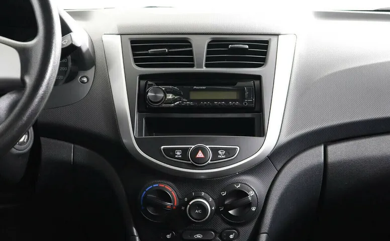 Hyundai Solaris I
