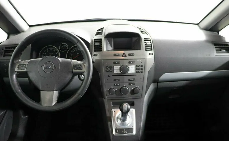 Opel Zafira 1.8 Робот