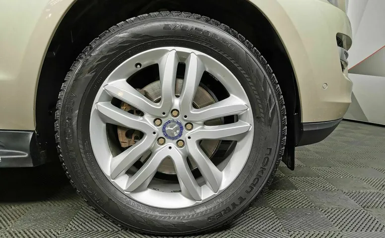 Mercedes-Benz GL GL 350 BlueTec 7G-Tronic Plus 4Matic (258 л.с.) Бежевый