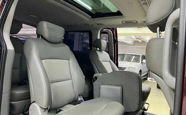 Hyundai Grand Starex I