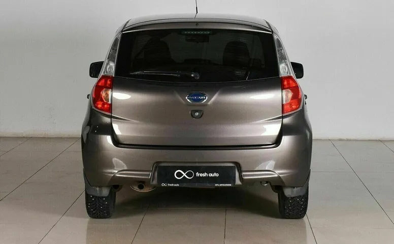 Datsun mi-do