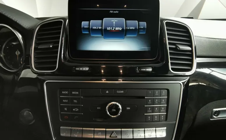 Mercedes-Benz GLS 400 4MATIC 9G-TRONIC (333 л.с.) Особая серия Синий