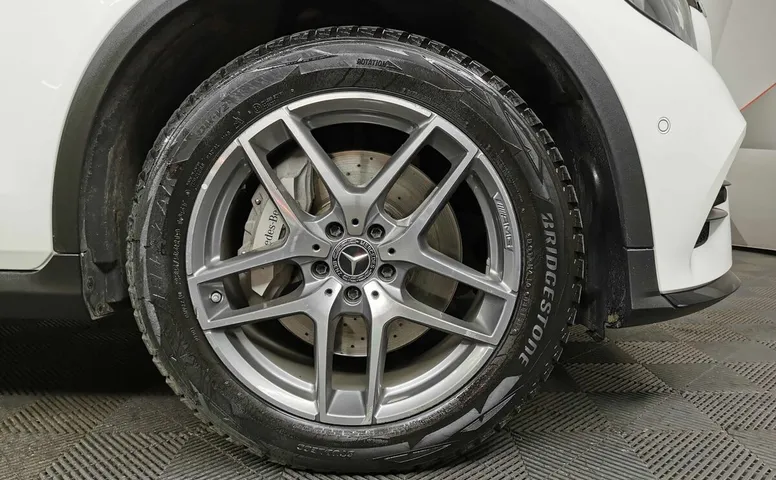 Mercedes-Benz GLC 220 d 9G-TRONIC 4MATIC (170 л.с.) Особая серия Белый