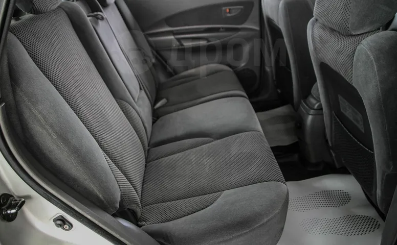 Hyundai Tucson, 1 поколение
