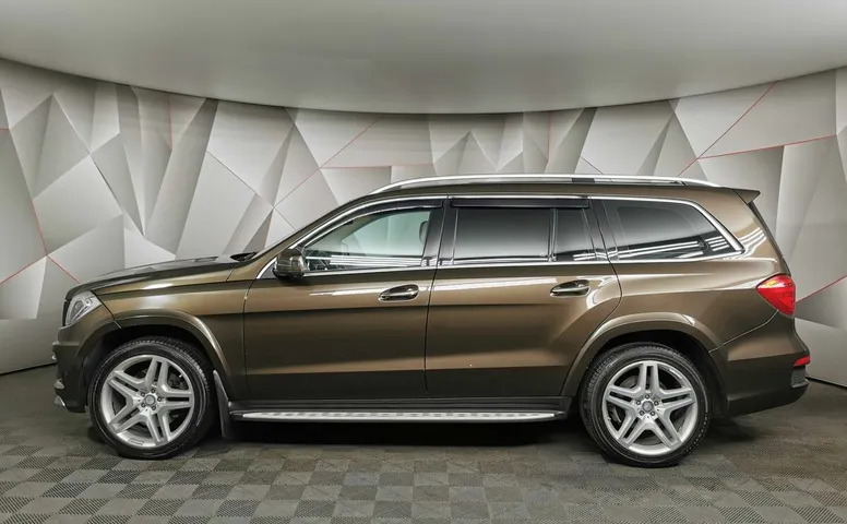 Mercedes-Benz GL GL 350 BlueTec 7G-Tronic Plus 4Matic (249 л.с.) Коричневый
