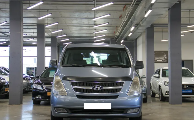 Hyundai Grand Starex I