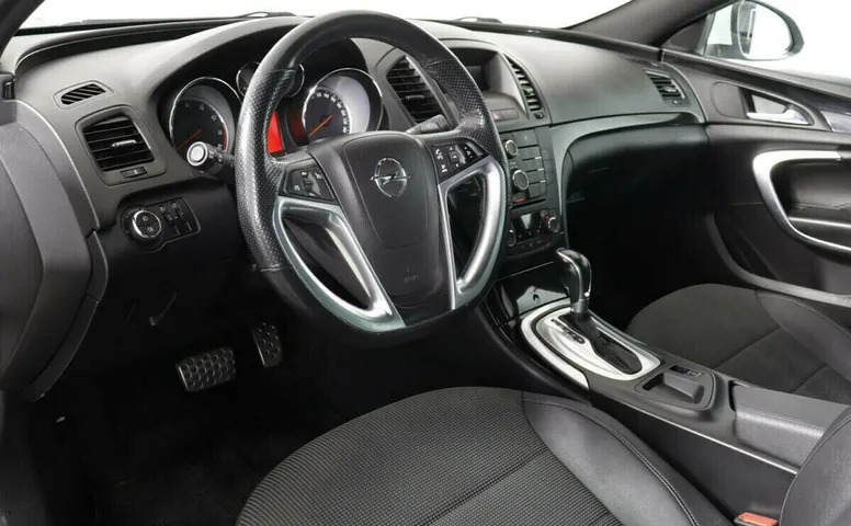 Opel Insignia I