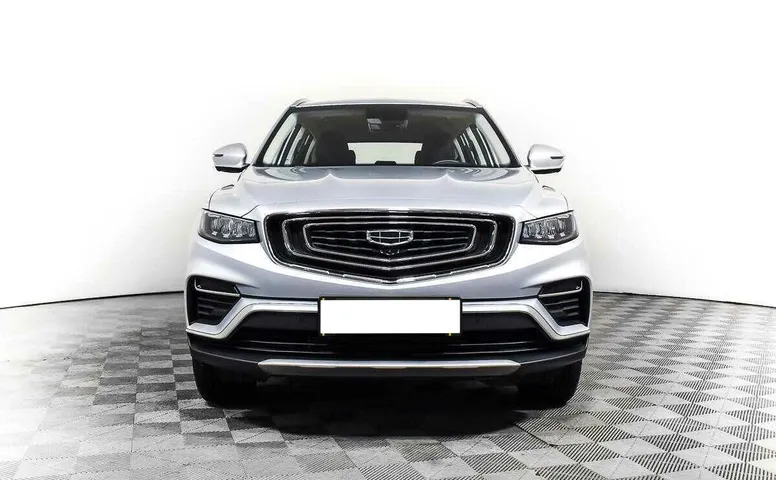Geely atlas pro робот 2021 с пробегом 5 000 км
