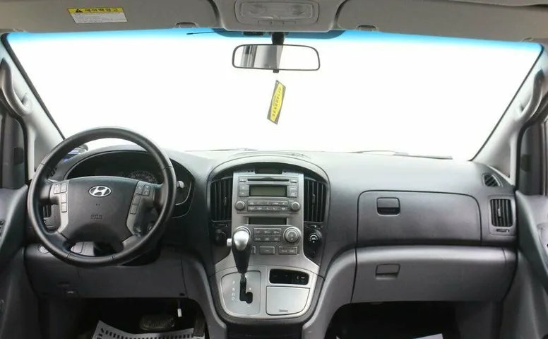 Hyundai Grand Starex I
