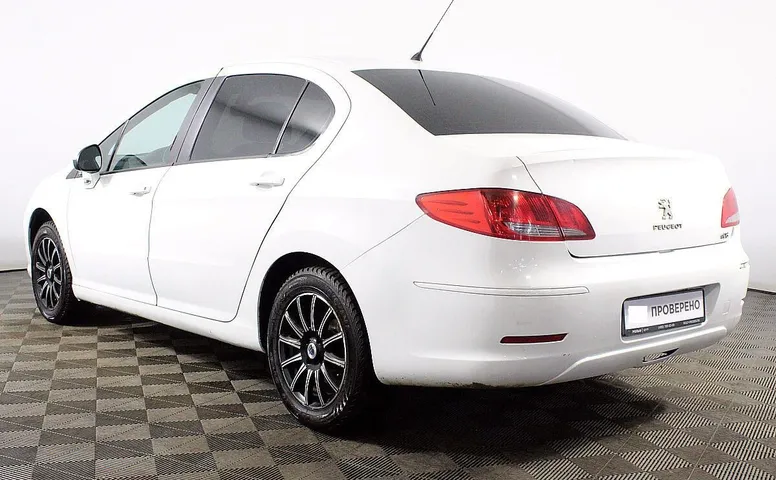 Peugeot 408