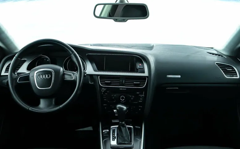 Audi A5 I (8T)