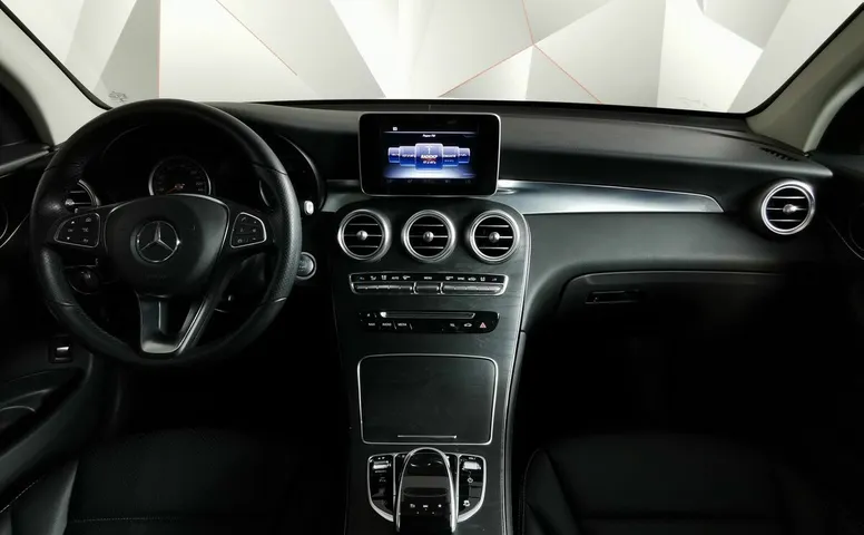 Mercedes-Benz GLC 220 d 9G-TRONIC 4MATIC (170 л.с.) Особая серия Белый