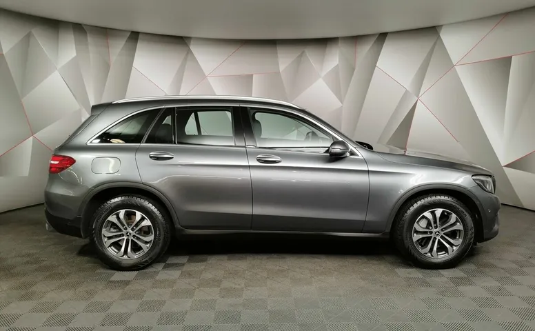 Mercedes-Benz GLC 250 9G-TRONIC 4MATIC (211 л.с.) Серый