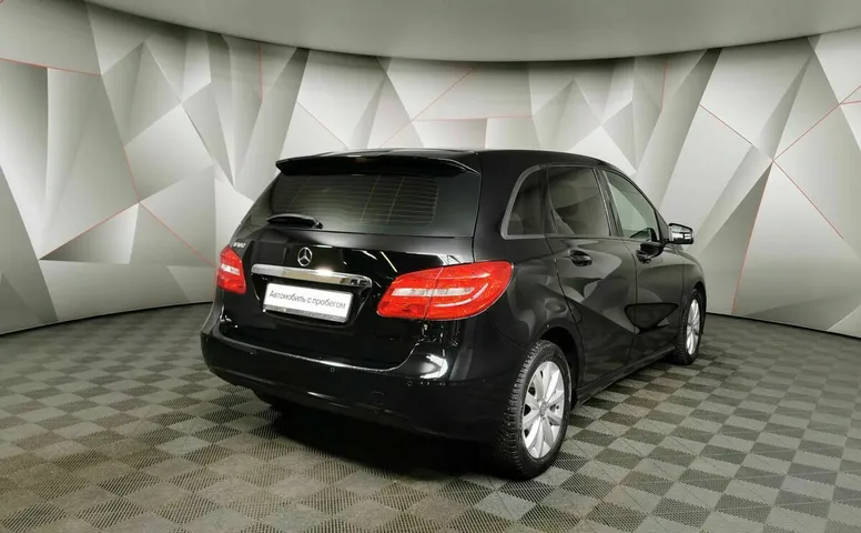 Mercedes-Benz B-Класс B 180 7G-DCT (122 л.с.) Черный
